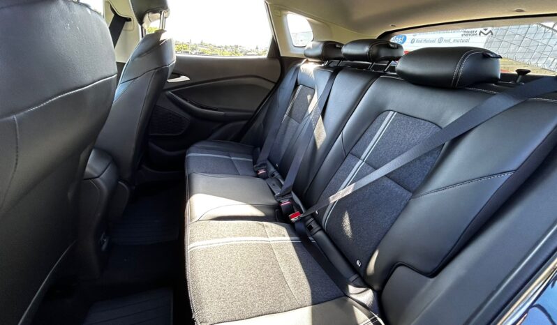 
								CHEVROLET TRACKER 1.2T AT LT completo									