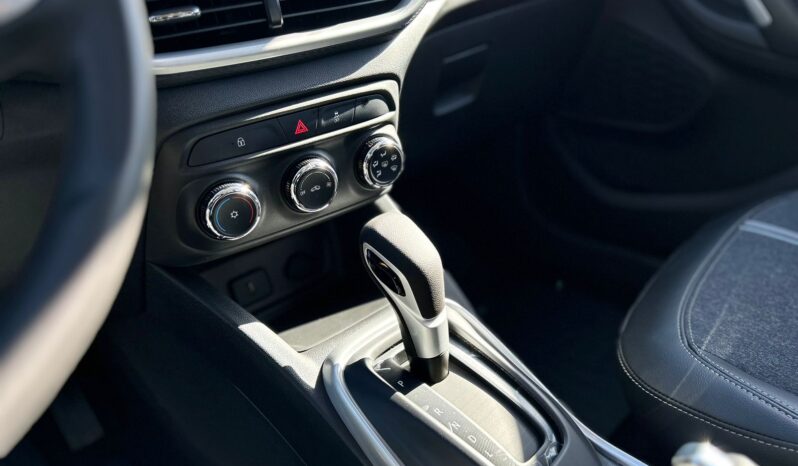 
								CHEVROLET TRACKER 1.2T AT LT completo									