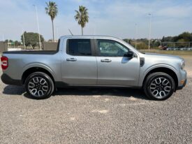 FORD MAVERICK LARIAT 4×4 AT