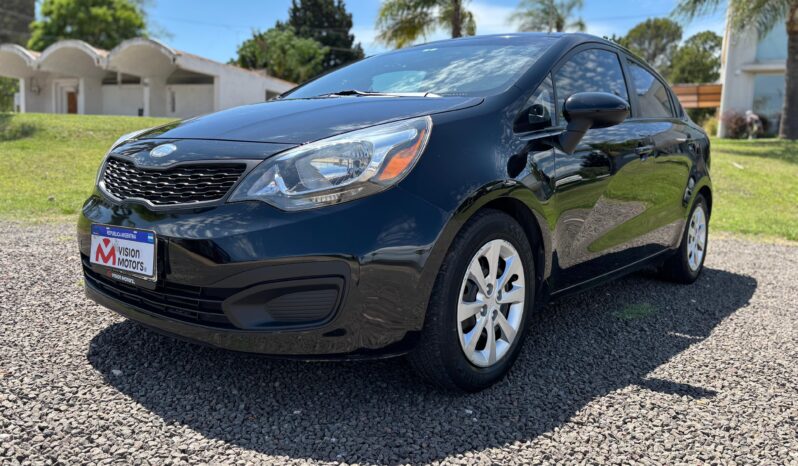 
								KIA RIO LX completo									