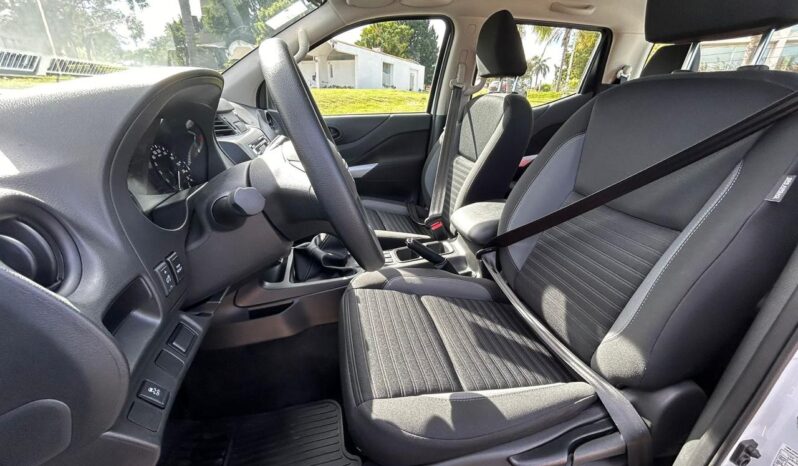 
								NISSAN FRONTIER S 4X4 MT completo									