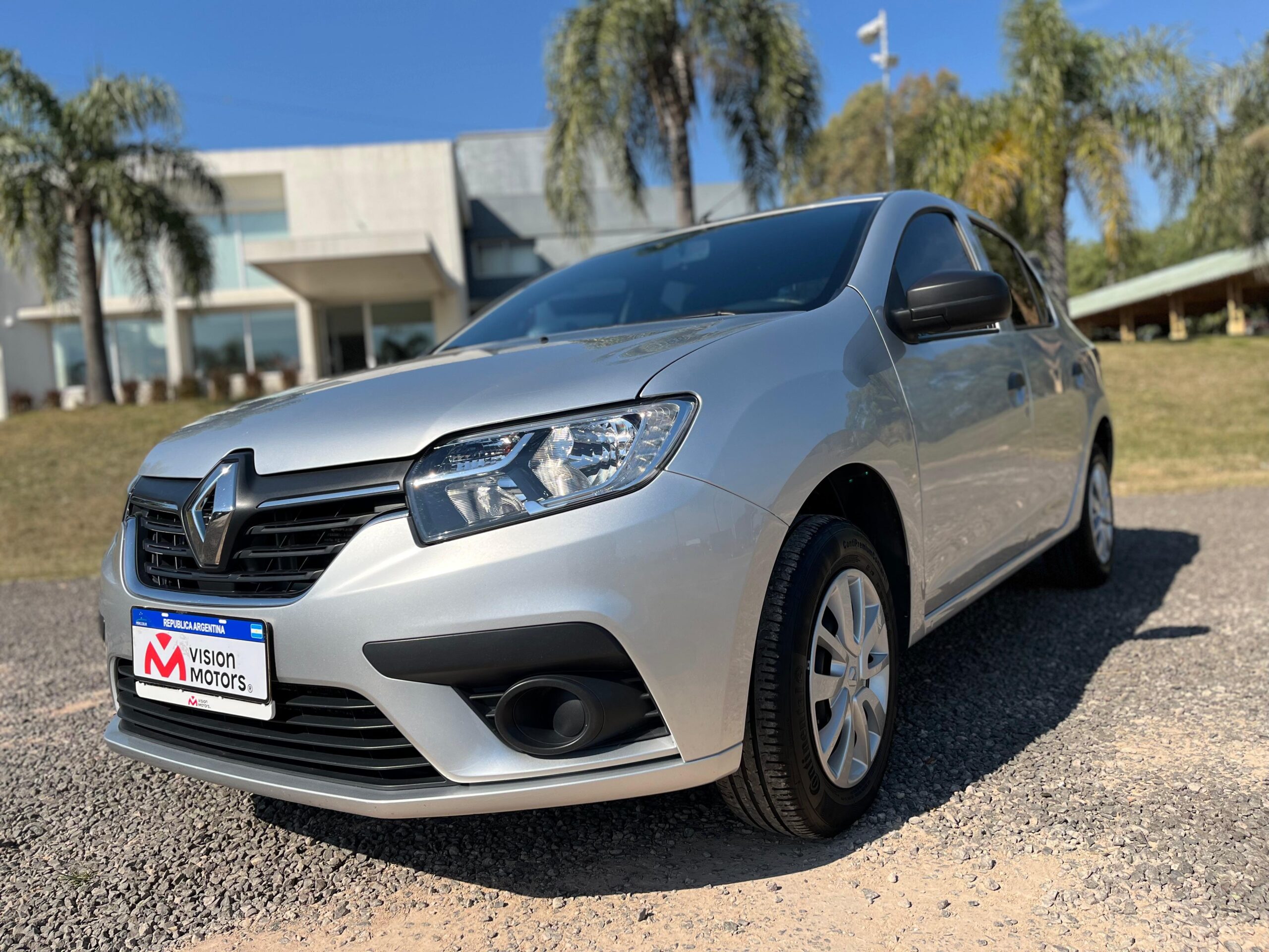 RENAULT LOGAN 1.6 INTENS