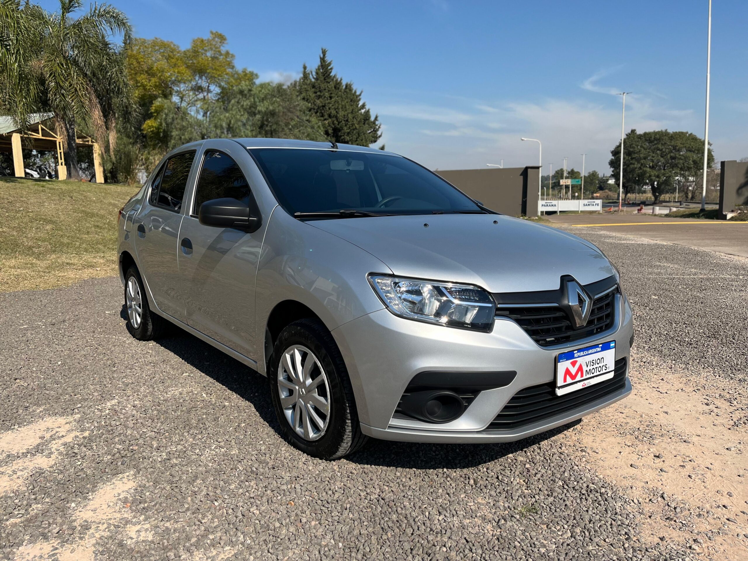 RENAULT LOGAN 1.6 INTENS