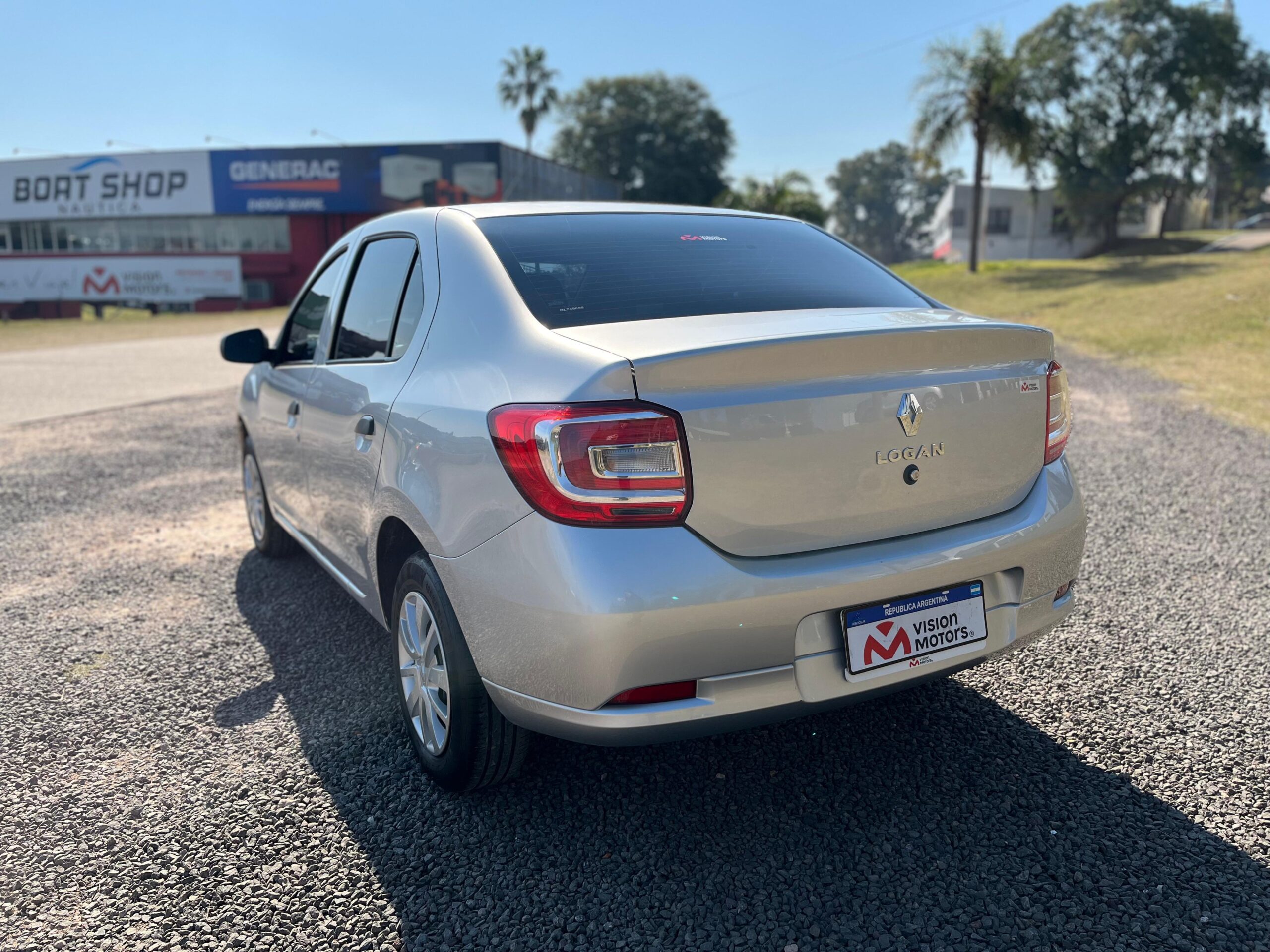 RENAULT LOGAN 1.6 LIFE