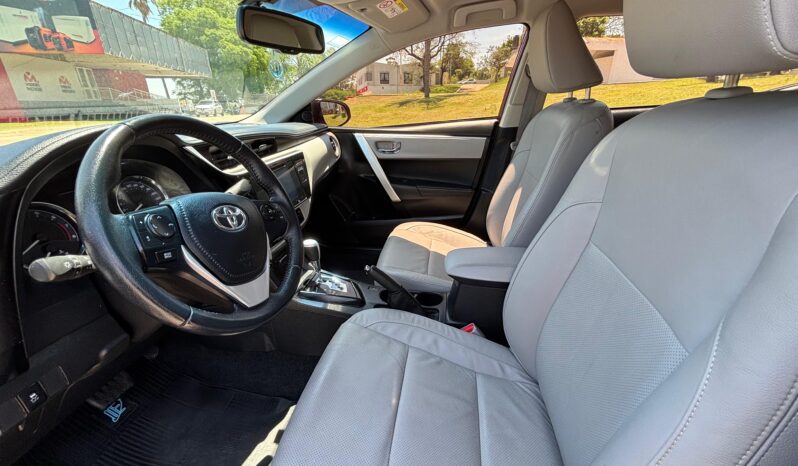 
								TOYOTA COROLLA 1.8 XEI HIBRIDO completo									