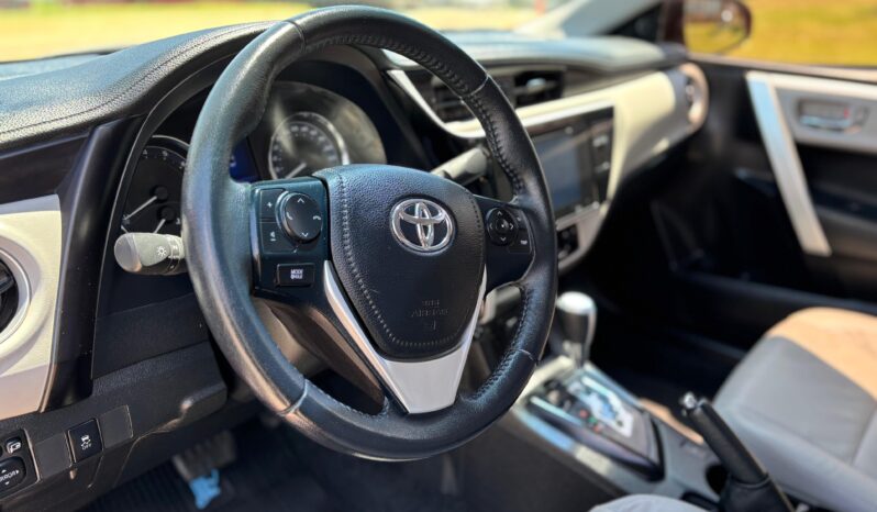 
								TOYOTA COROLLA 1.8 XEI HIBRIDO completo									
