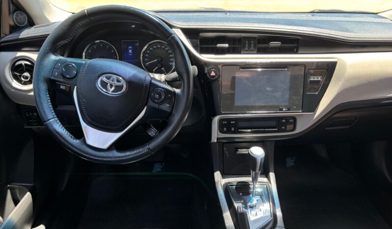 
								TOYOTA COROLLA 1.8 XEI HIBRIDO completo									