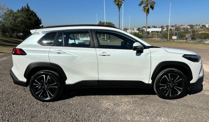 
								TOYOTA COROLLA CROSS 2.0 SEG completo									