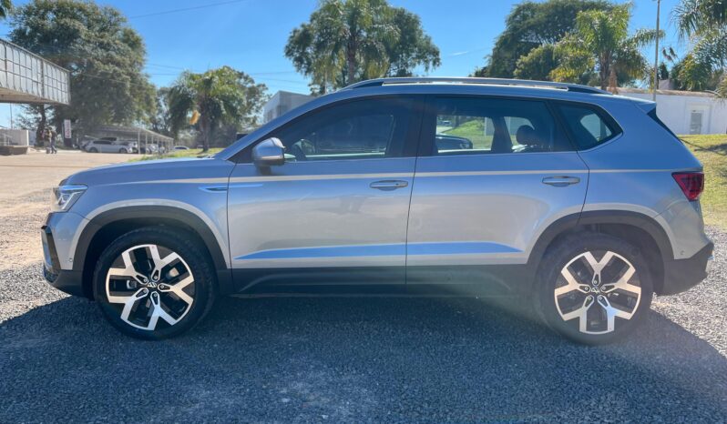 
								VOLKSWAGEN TAOS 1.4 HIGHLINE AT completo									