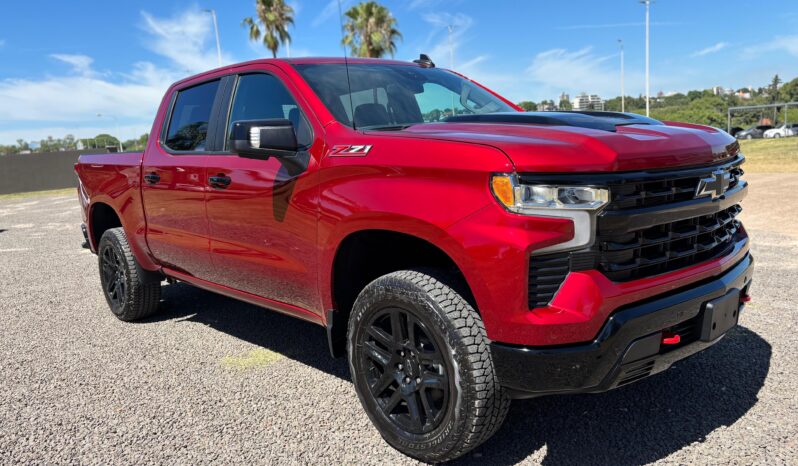 
								CHEVROLET SILVERADO Z71 completo									