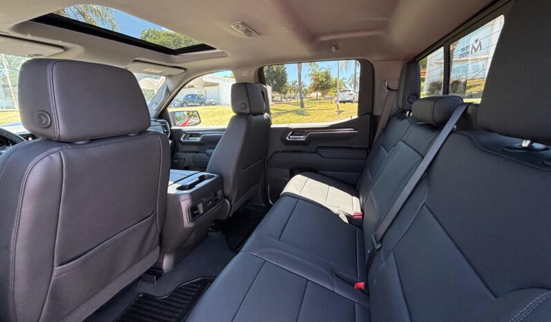 
								CHEVROLET SILVERADO Z71 completo									