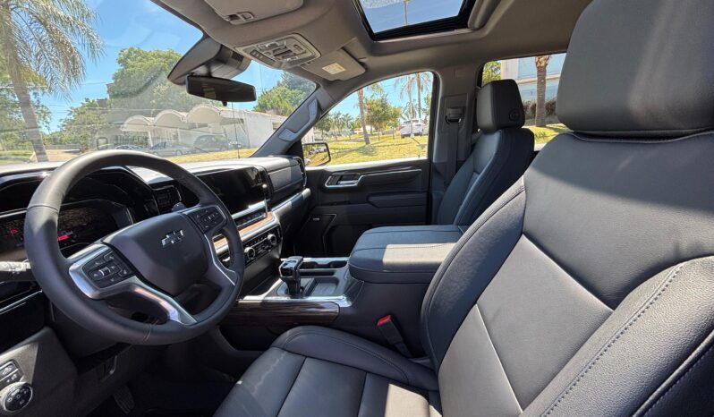 
								CHEVROLET SILVERADO Z71 completo									