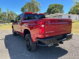 
										CHEVROLET SILVERADO Z71 completo									