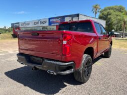 
										CHEVROLET SILVERADO Z71 completo									