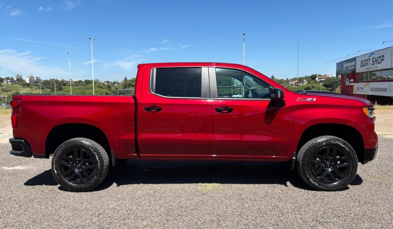 
								CHEVROLET SILVERADO Z71 completo									