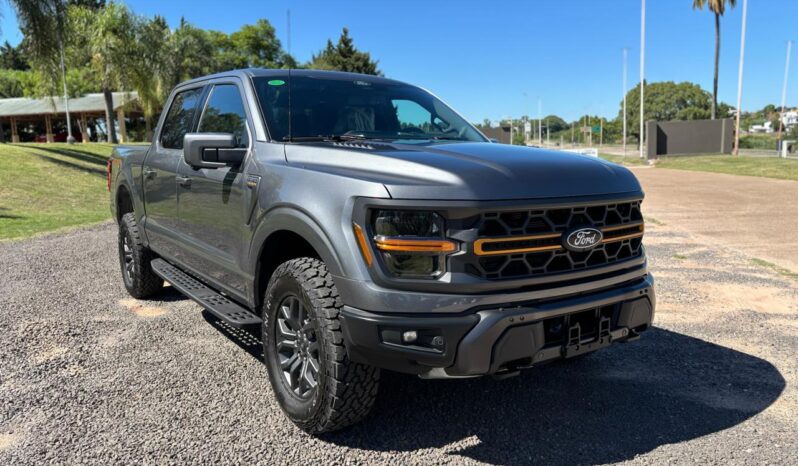 
								FORD F-150 TREMOR completo									