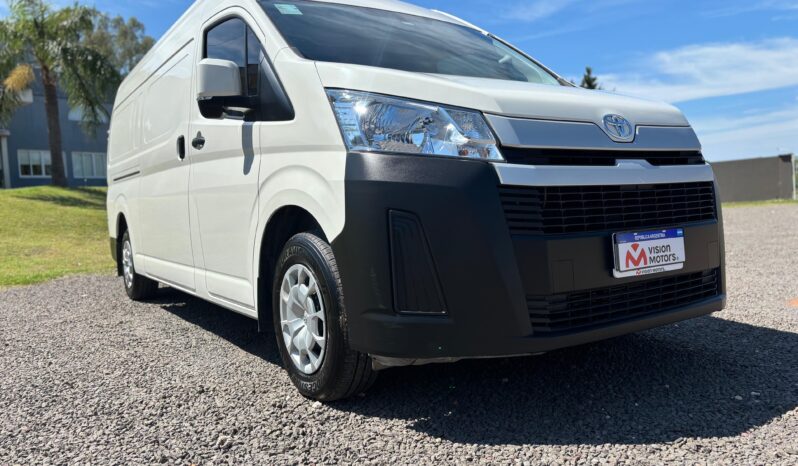 
								TOYOTA HIACE FURGÓN L2H2 2.8 AT completo									