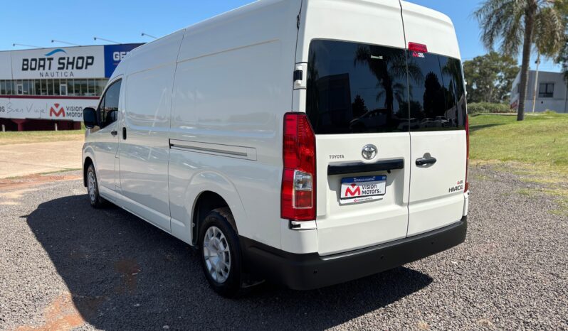 
								TOYOTA HIACE FURGÓN L2H2 2.8 AT completo									