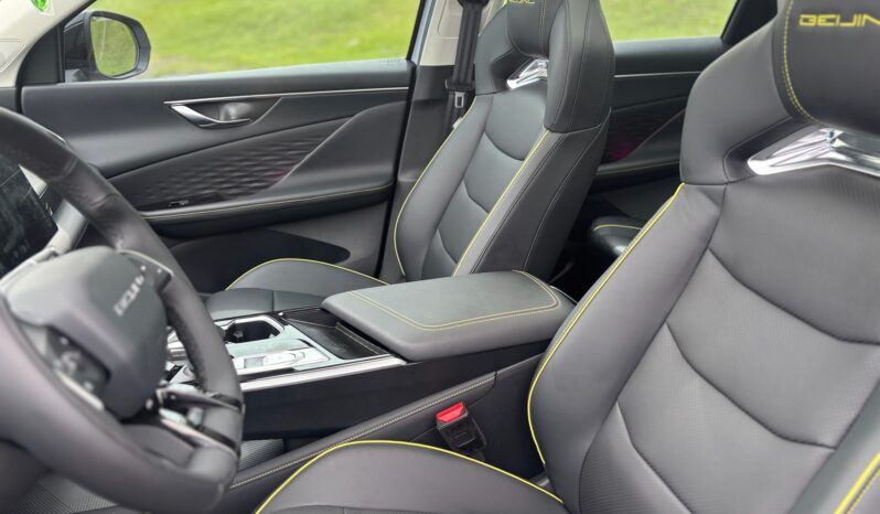 
								BAIC X55 1.5T ELITE CVT completo									