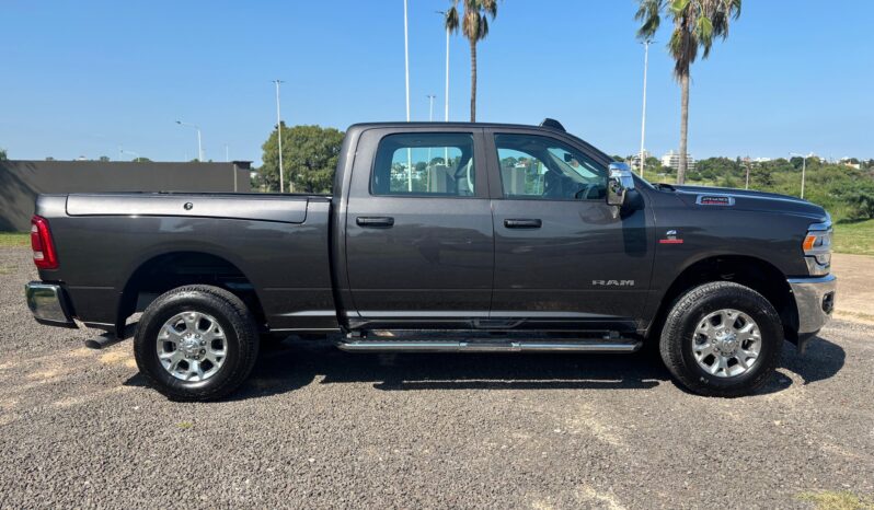 
								RAM 2500 6.7 DIESEL 350HP 4X4 completo									