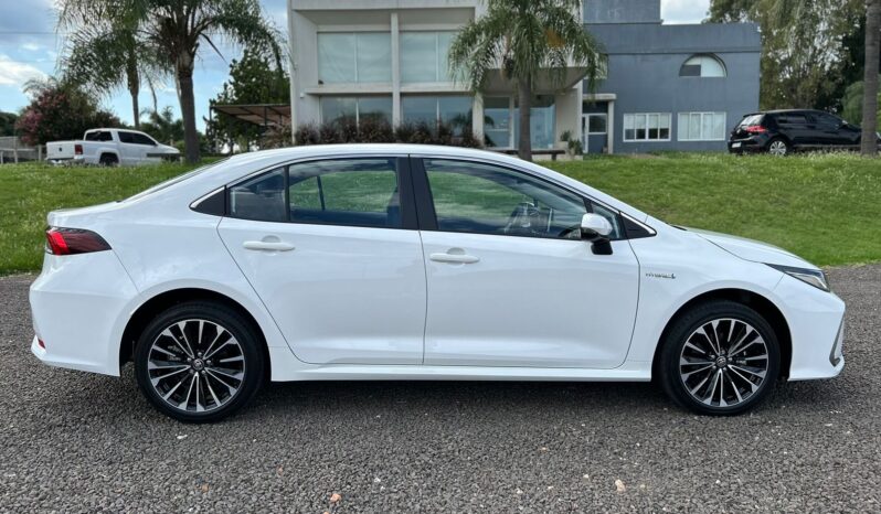 
								TOYOTA COROLLA 2.0 SEG completo									