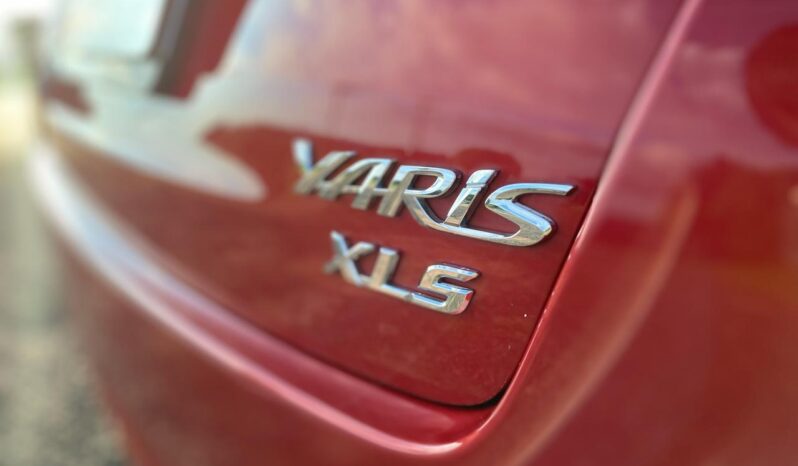 
								TOYOTA YARIS 1.5 XLS AT completo									