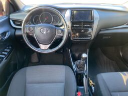 
										TOYOTA YARIS 1.5 XS AT completo									