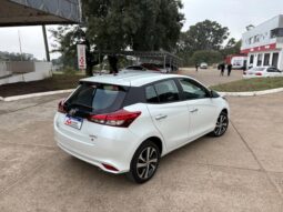 
										TOYOTA YARIS 1.5 S AT completo									