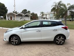 
										TOYOTA YARIS 1.5 S AT completo									