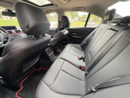 
										BMW 2.0 328i Sedán Sport 245cv completo									