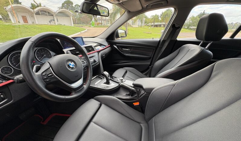 
								BMW 2.0 328i Sedán Sport 245cv completo									