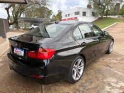 BMW 2.0 328i Sedán Sport 245cv
