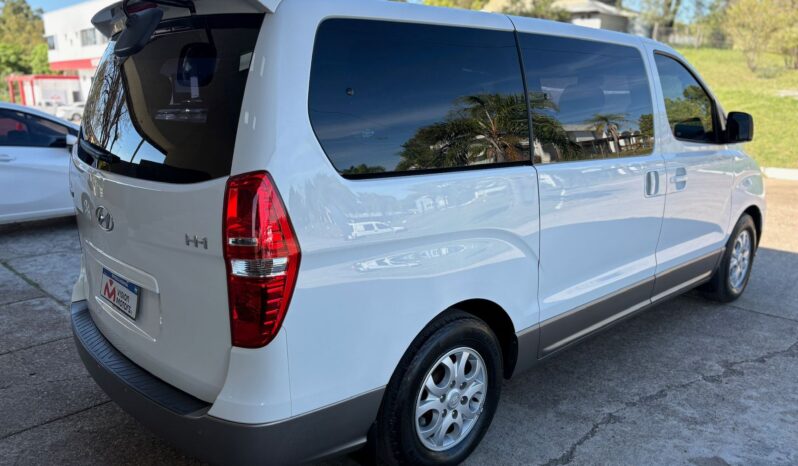 
								HYUNDAI H1 2.5 Premium 12 asientos completo									