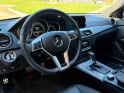 
										MERCEDES Benz C250 completo									