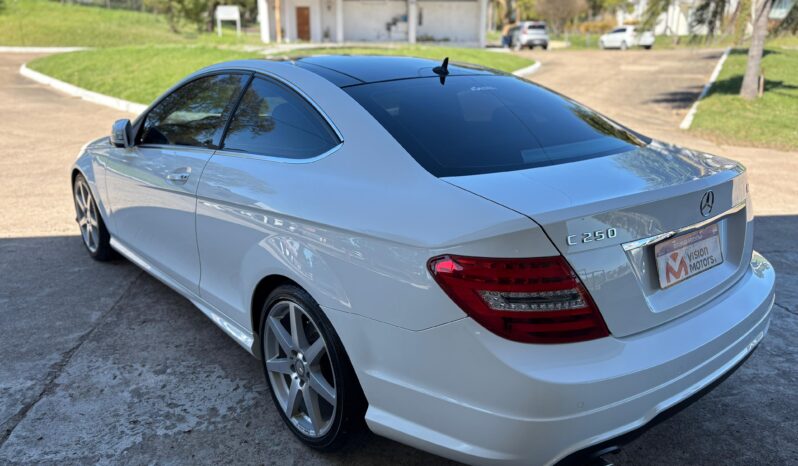 
								MERCEDES Benz C250 completo									