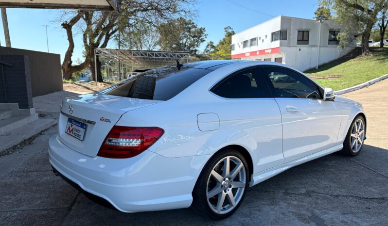 
								MERCEDES Benz C250 completo									