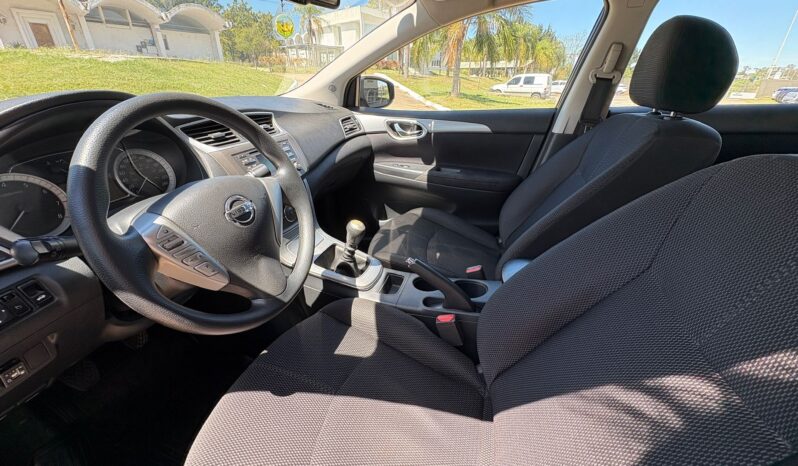 
								NISSAN Sentra 1.8 Advance Pure drive completo									