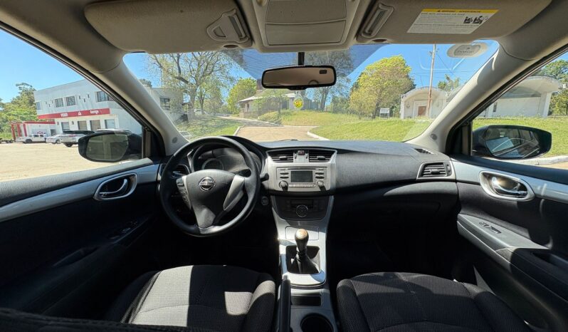 
								NISSAN Sentra 1.8 Advance Pure drive completo									