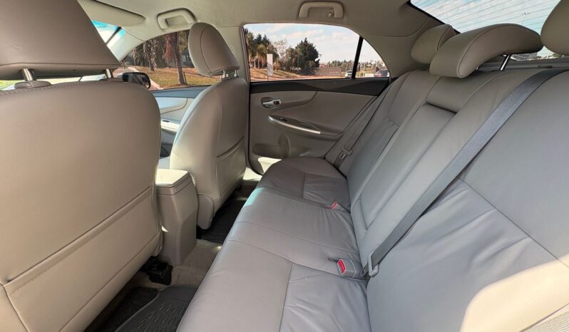 
								TOYOTA Corolla XEI PACK 1.8 AT completo									