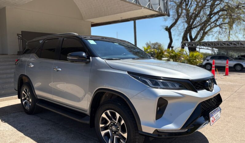 
								TOYOTA SW4 4×4 DIAMOND II 2.8 AT completo									