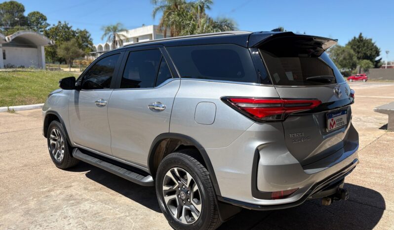 
								TOYOTA SW4 4×4 DIAMOND II 2.8 AT completo									