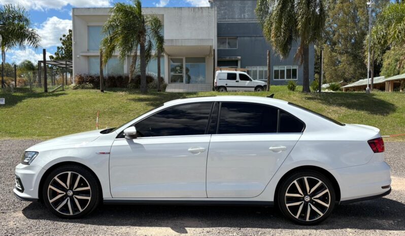 
								VOLKSWAGEN Vento 2.0L GLI completo									