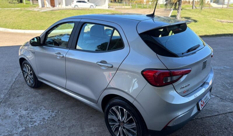 
								FIAT Argo Precision 1.8 completo									