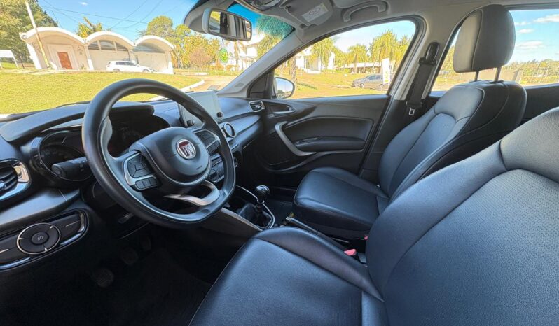 
								FIAT Argo Precision 1.8 completo									