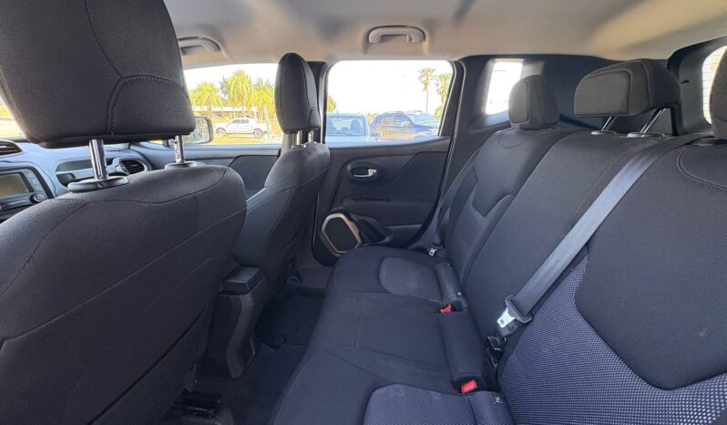 
								JEEP Renegade 1.8L Sport completo									