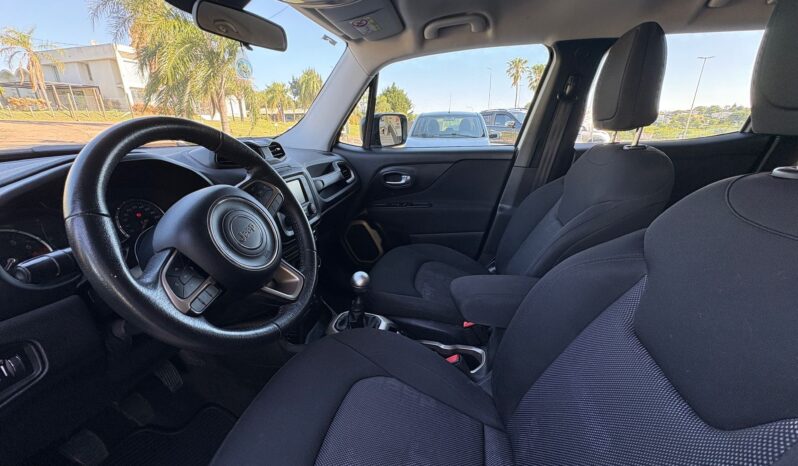 
								JEEP Renegade 1.8L Sport completo									