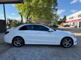 MERCEDES Benz C250 AMG Line