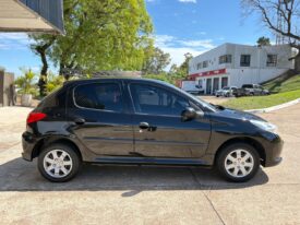 PEUGEOT 207 Compact Active 1.4 5p.