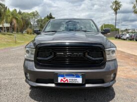 RAM 1500 5.7 V8 Laramie 4×4 AT