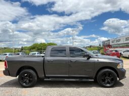 RAM 1500 5.7 V8 Laramie 4×4 AT